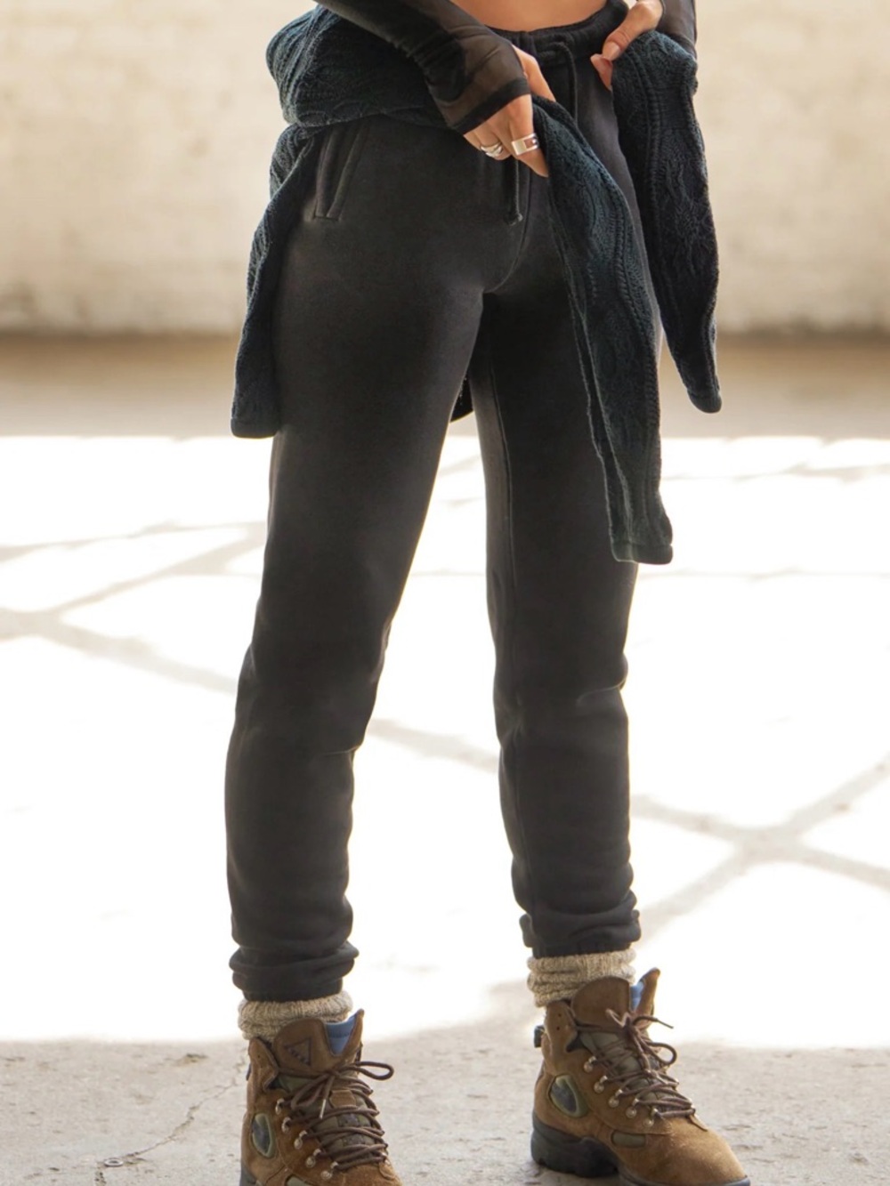 NWOT JOAH BROWN EMPIRE JOGGER - BLACK